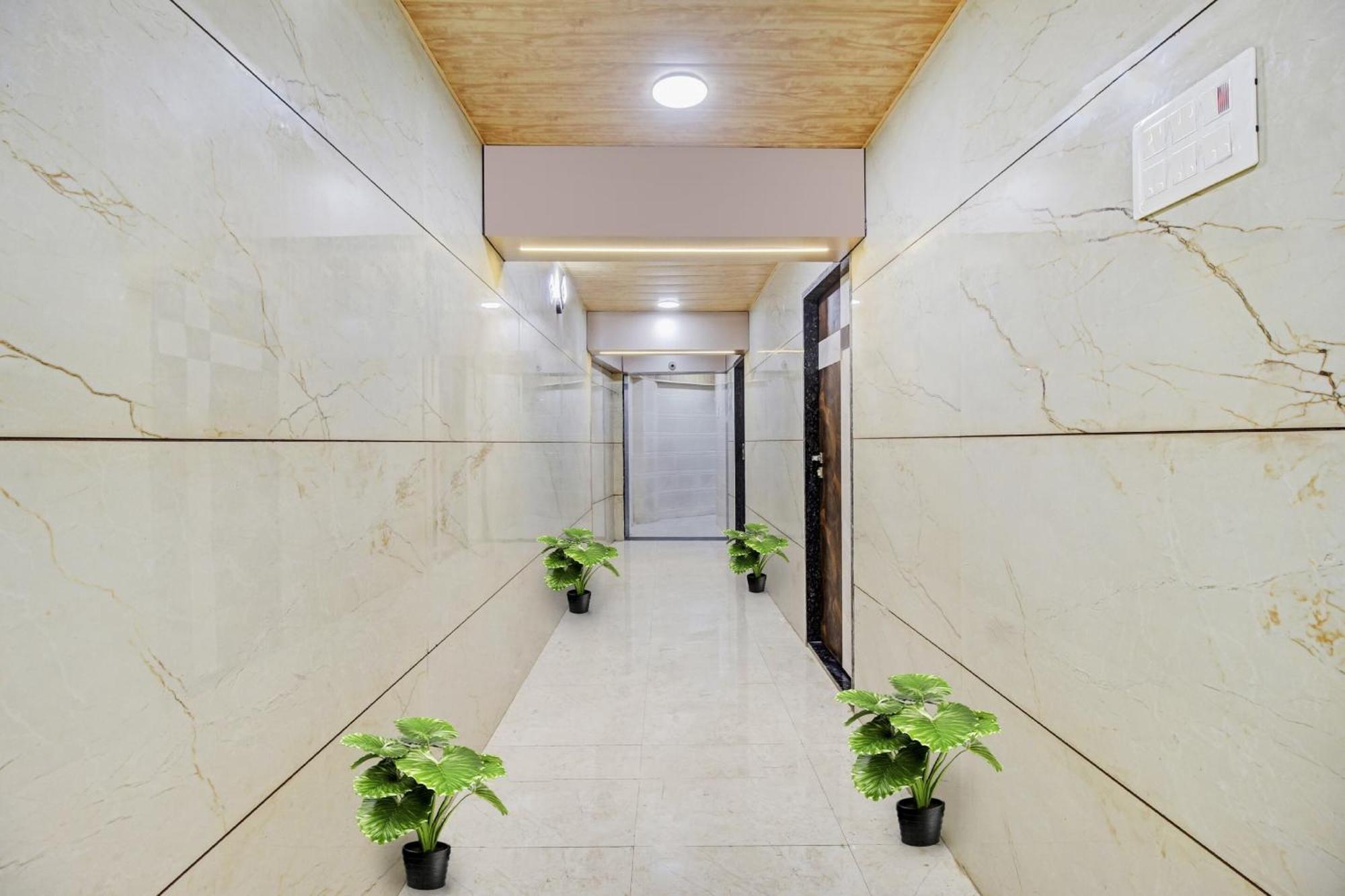 Hotel Ambedkar Кальян Екстер'єр фото