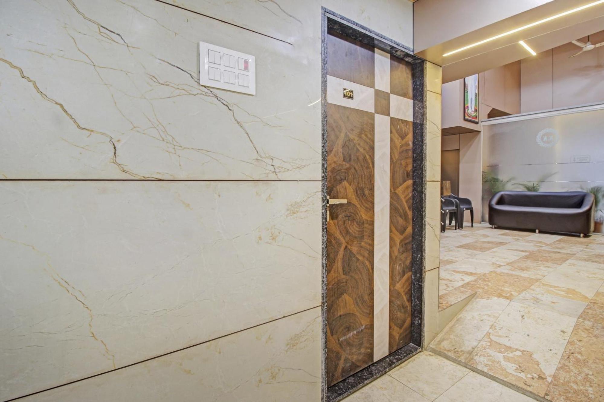 Hotel Ambedkar Кальян Екстер'єр фото