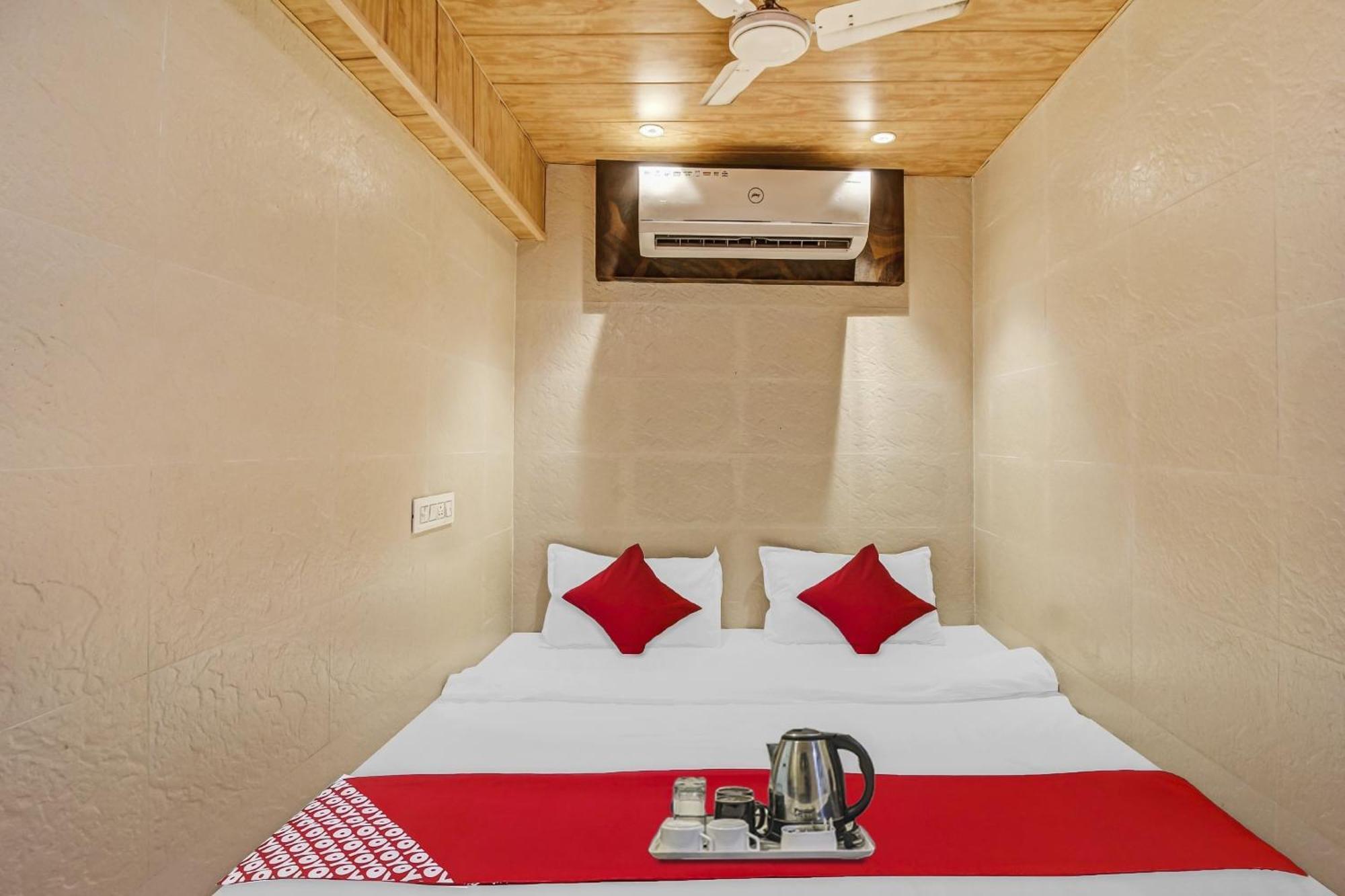 Hotel Ambedkar Кальян Екстер'єр фото