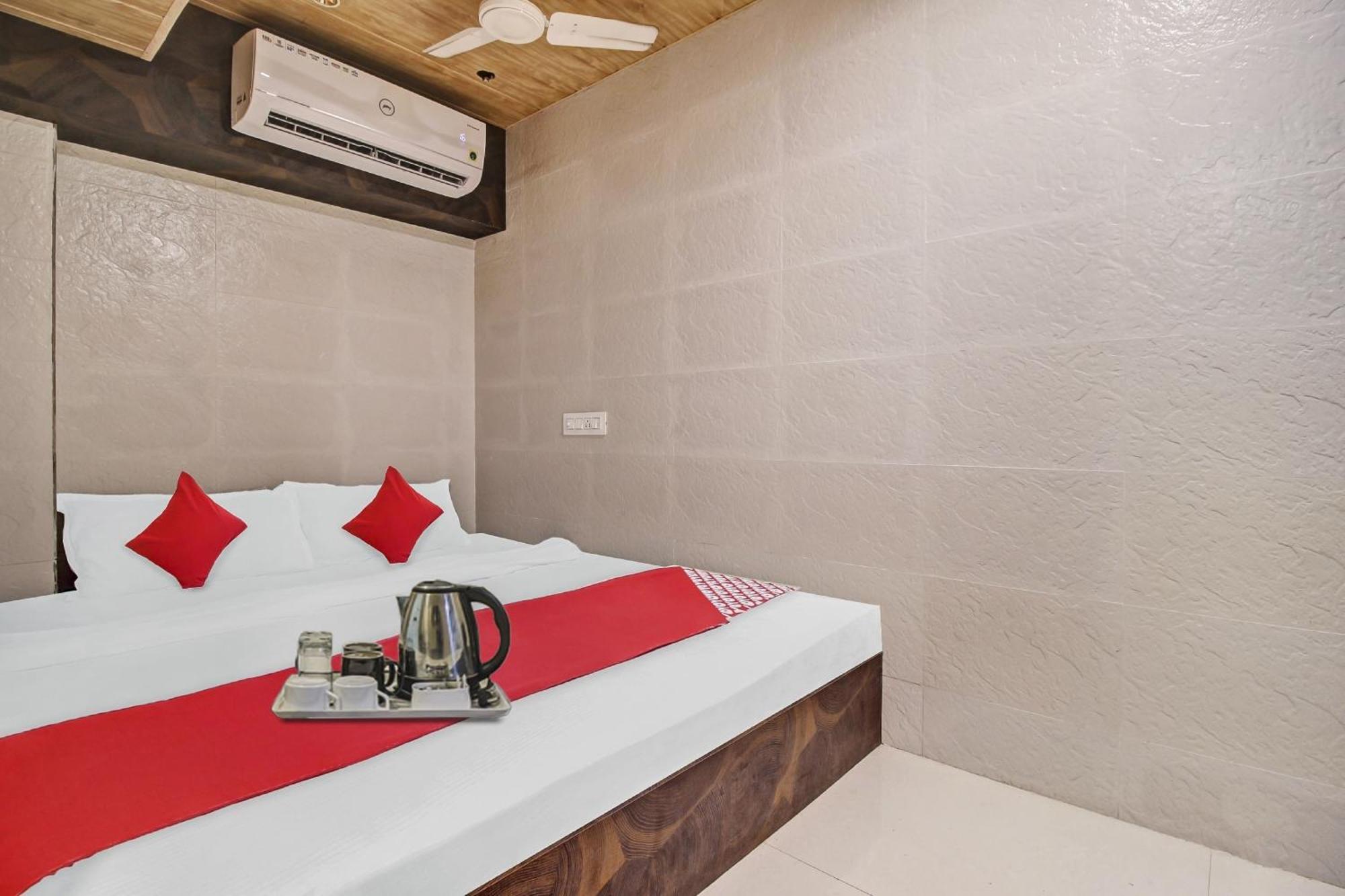 Hotel Ambedkar Кальян Екстер'єр фото